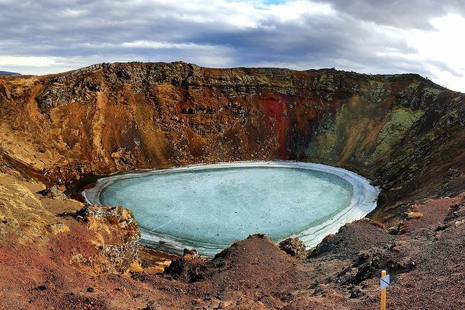 Golden Circle and Kerid Volcanic Crater Small-Group Day Tour - Kerid Crater brings color and contrast