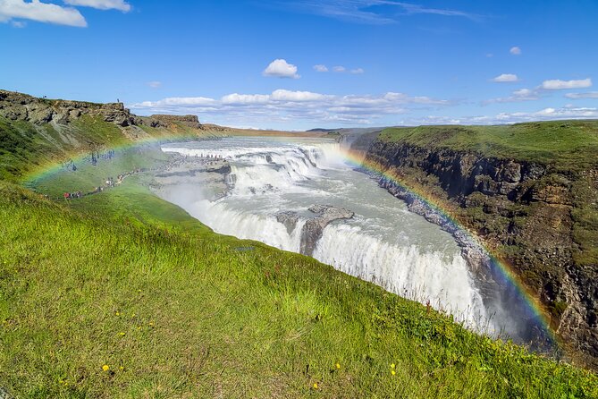 Golden Circle Full-Day Tour from Reykjavik with Admission to Sky Lagoon - Geysir: wait for Strokkur to perform