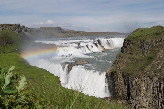 Golden Circle & Secret Lagoon & Friðheimar (lunch included) - PRIVATE TOUR - Gullfoss: seeing Iceland’s water up close