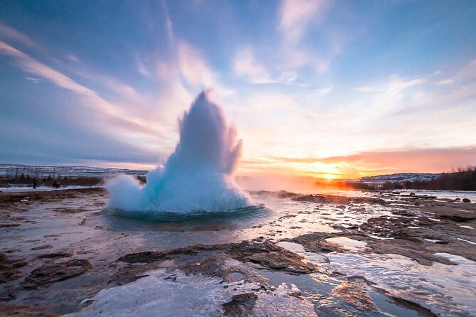 Golden Circle Silfra Snorkeling and Fridheimar Tomato Farm Lunch - Gullfoss gives you Iceland’s big waterfall moment