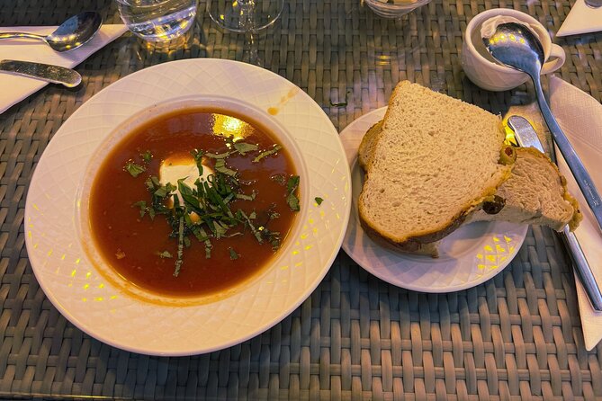 Golden Circle Silfra Snorkeling and Fridheimar Tomato Farm Lunch - A long ride, with a useful small-group advantage