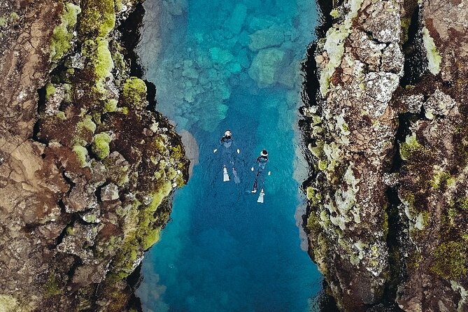 Golden Circle Silfra Snorkeling and Fridheimar Tomato Farm Lunch - What to pack for this particular day