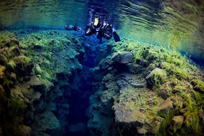 Golden Circle & Silfra Snorkeling Small-Group Supersaver Combo - What this nine-hour Iceland day is really like