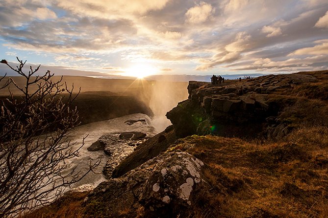 Golden Circle, Volcano Crater and Blue Lagoon Small-Group Tour - What to bring for a better day