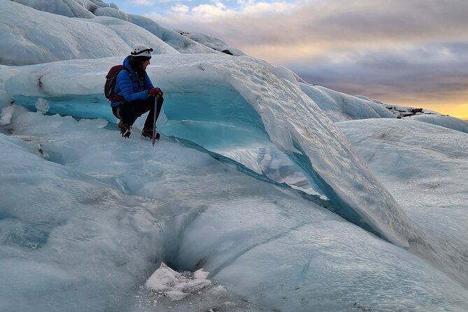 Half-Day Vatnajokull Glacier Small Group Tour from Skaftafell - What to wear and what the tour provides