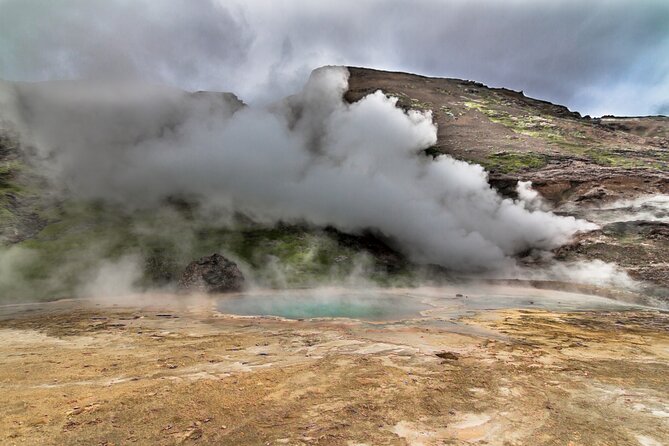 Helicopter Flight Over Geothermal Landscapes from Reykjavik - Photography, comfort, and the best expectations