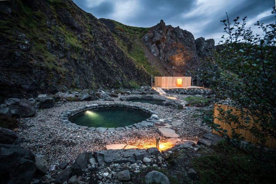 Husafell: Canyon Baths Soak with Short Highlands Hike - Who will enjoy this Húsafell outing
