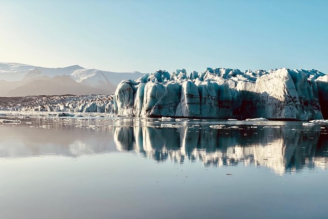 Ice Cave and Glacier Exploration Tour of Vatnajökull from Jökulsárlón - Small groups and the role of the guides