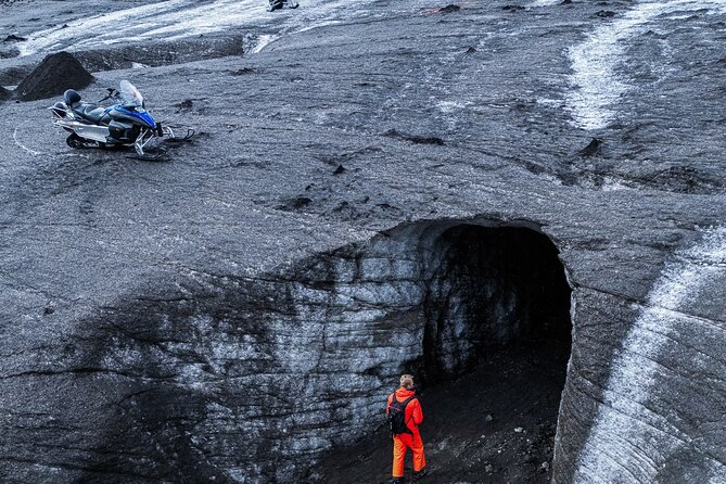 Ice Cave and Snowmobile Tour from Gullfoss - From Gullfoss Falls to the highland trail