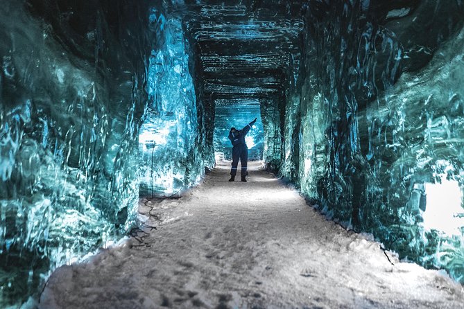 Ice Cave and Snowmobile Tour from Gullfoss - Getting ready at Langjökull Glacier