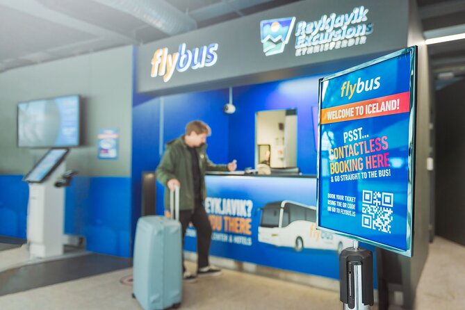 Iceland Airport Transfer from Reykjavík Hotels to KEF Airport - Arriving at KEF with your luggage