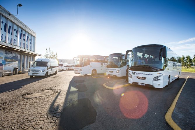 Iceland: Airport Transfers between Keflavik and Reykjavik Hotels - Who should book the Flybus?