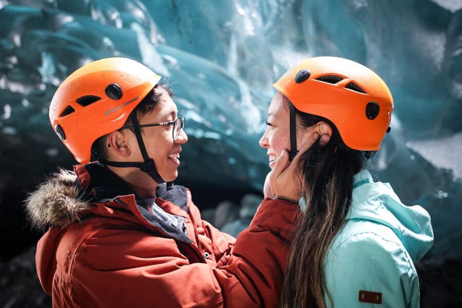 Iceland: Ice Cave Captured with Professional Photos - Professional pictures without carrying the camera work
