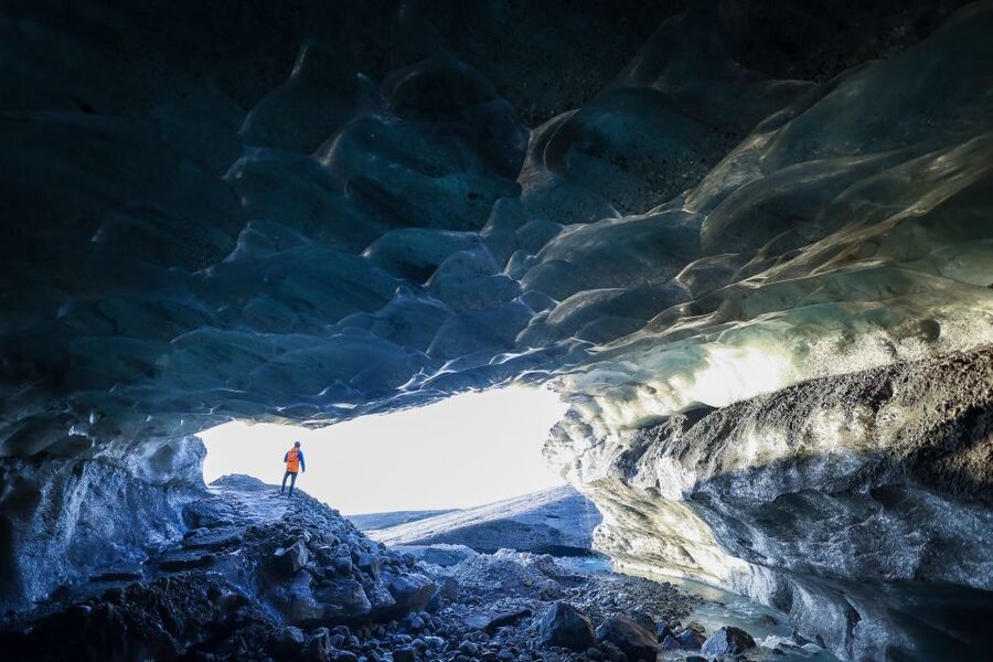 Iceland: Ice Cave Captured with Professional Photos - What the $181 price really covers