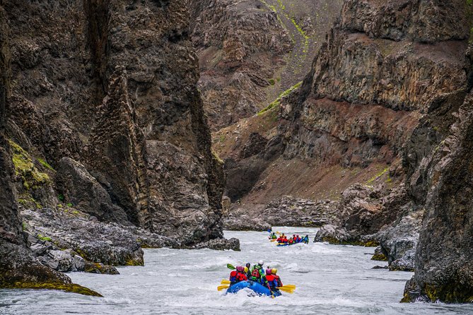 Iceland’s Top Grade 4 Rafting – Drysuit, Canyon & Adrenaline - Why the East Glacial River Gorge is worth your day