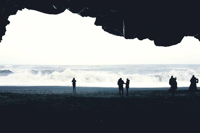 Iceland South Coast Full Day Small-Group Tour from Reykjavik - How much does the guide affect the day?