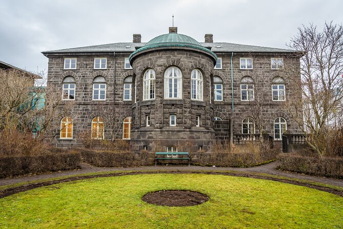 Icelands Reykjavik Self Guided Walking Audio Tour - Viking lore at Ingólfur Arnarson