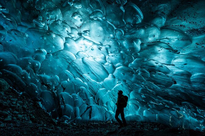 Jökulsárlón: Blue Ice Cave and a Long Glacier Hike - Food, timing, and the practical details