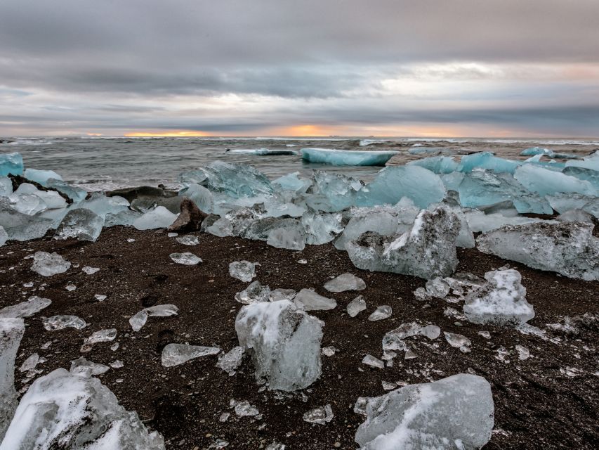 Jökulsárlón Floating Glacier & Diamond Beach Day Tour - Why Jökulsárlón is worth the long road
