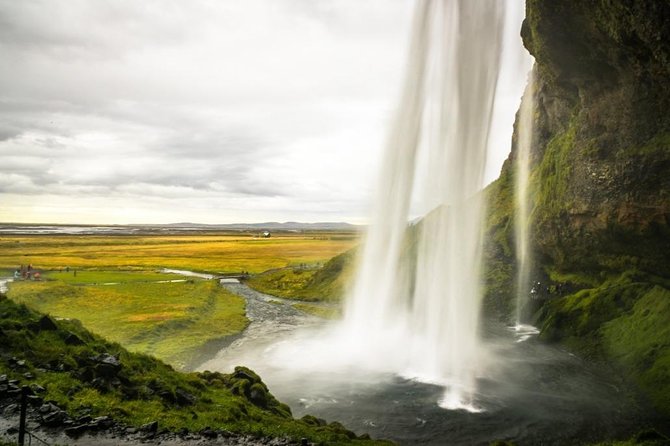 Jökulsarlón Glacier Lagoon Tour - Reynisfjara and the black sand coast