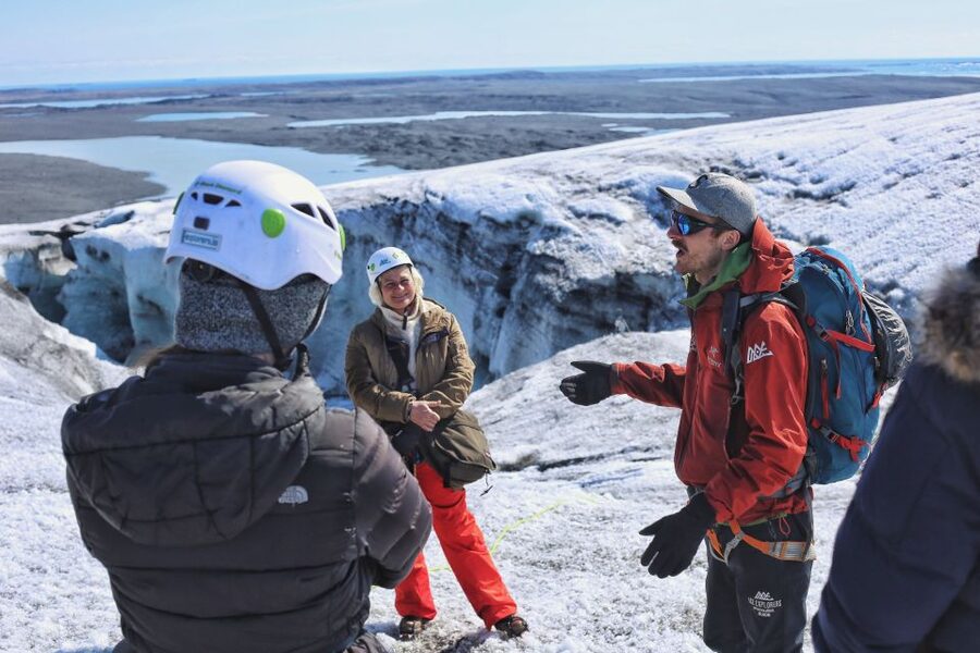Jökulsárlón: Vatnajökull Glacier Guided Hiking Tour - The super jeep ride to Breiðamerkurjökull