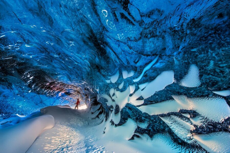 Jökulsárlón: Vatnajökull Ice Cave Guided Tour - Why Vatnajökull ice caves look blue