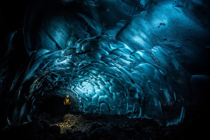 Jökulsárlón: Visit a Natural Blue Ice Cave - Starting at Jökulsárlón at 11:00