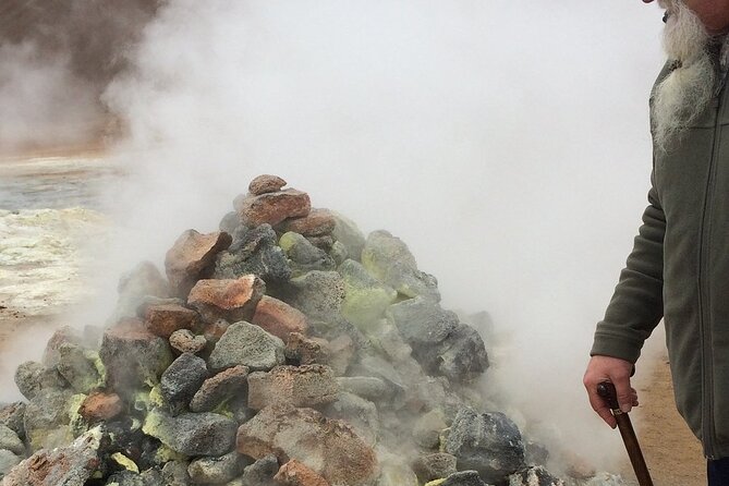 Lake Myvatn Day Tour and Godafoss Waterfall for Cruise Ships from Akureyri Port - Námaskarð and Hverir: steaming ground and sulfur air