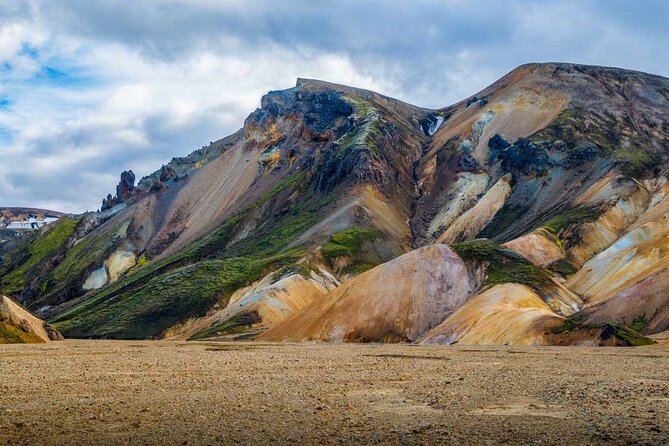 Landmannalaugar Hiking, Haifoss Waterfall and Hot Springs Tour - Guides can make or break a long day