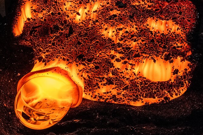 Lava Show Reykjavik Admission Ticket - Optional Premium Upgrade - Watching Iceland’s volcanoes come indoors