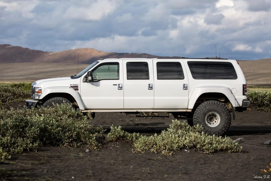 Lofthellir Ice Cave Super Jeep Tour - The Return to Mývatn