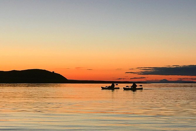 Midnight Sun Kayaking Adventure by Mt. Kirkjufell - Hot chocolate and cookies after the water
