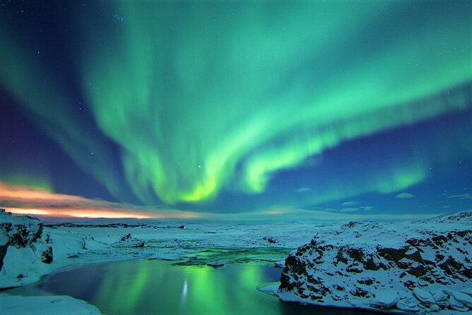 Northern Lights Bus Tour from Reykjavik with Hot Chocolate - Hot chocolate and winter comfort