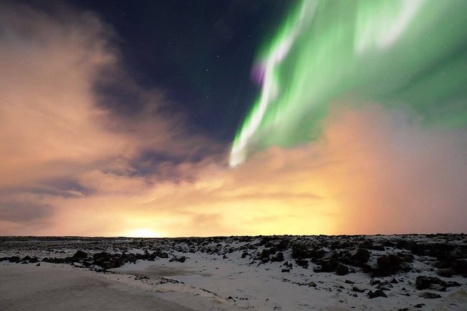 Northern Lights Small Group Guided Tour from Reykjavik - Cold waits, cloudy skies, and the risk of seeing nothing