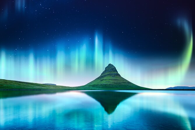 Northern Lights Small Group Tour from Reykjavik - Leaving Reykjavik at 9 pm in a Mercedes Sprinter