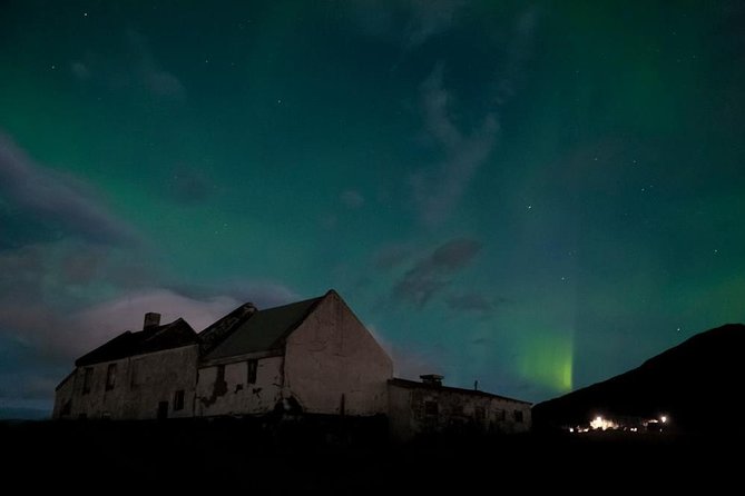 Northern Lights Small-Group Tour with Hot Chocolate & Photos - The free retry policy and its limits