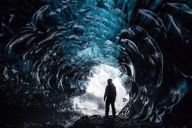 Private 2-Day Glacier Lagoon, Ice Cave and Northern Lights - Price, food, fitness, and what to pack