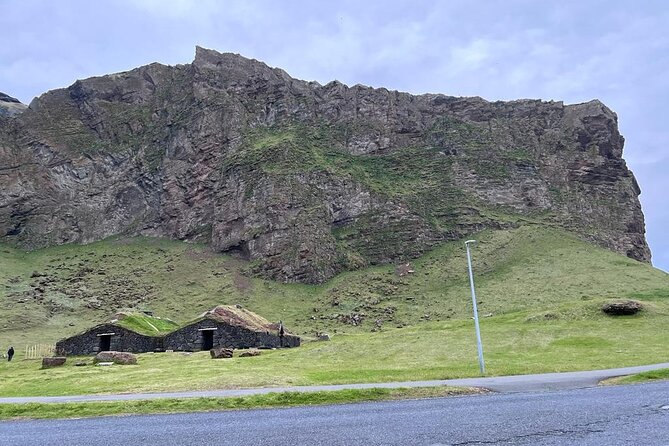 PRIVATE 2-Hours Tour - Westman Islands with a local in a BMW X5 - Eldfell and the limits of the BMW X5