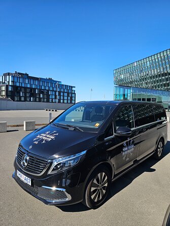 Private 3 Hours Tour with Airport Transfer in Reykjavik - Grótta Lighthouse brings sea air and open views