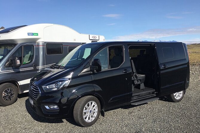 Private Airport Transfer - The drivers add a local welcome