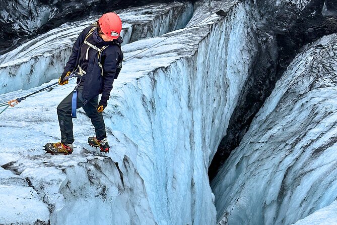 Private Extreme Encounter w/ ropes on Sólheimajökull Glacier - Starting at Sólheimajökull near Vík