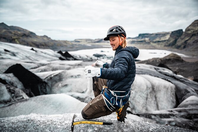 Private Glacier Hike on SÓLHEIMAJÖKULL : Blue Ice Expedition - What the three-hour route can reveal