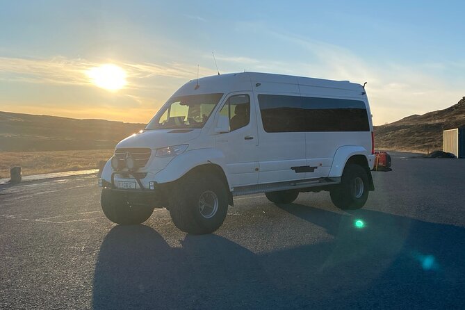 Private Golden circle and glacier super jeep tour from Reykjavik - The guide can shape the whole day