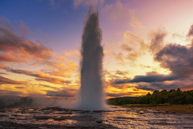 Private Golden Circle & Blue Lagoon tour - Kerid Crater adds a volcanic change of color