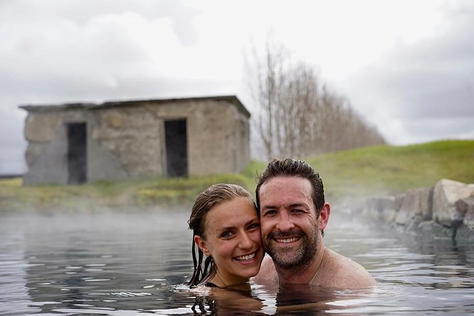 Private Golden Circle, Sky Lagoon and Friðheimar Greenhouse Lunch - Weather, clothing, and timing