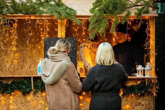 Private Reykjavik Christmas Walking Tour - Penninn Eymundsson and the Icelandic Christmas book tradition
