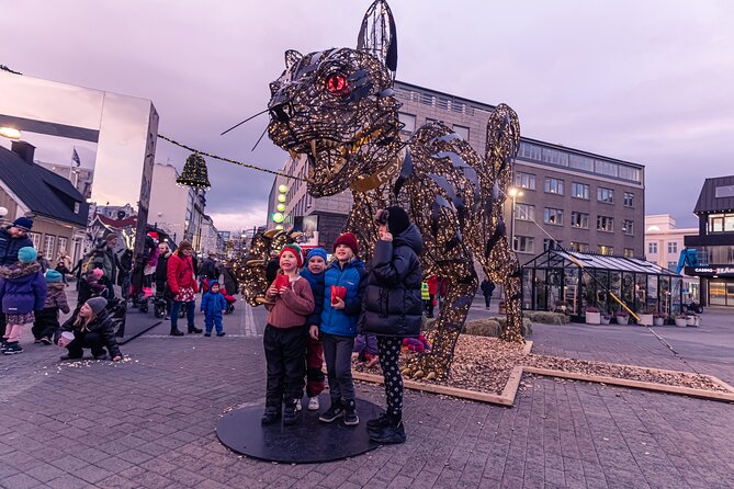 Private Reykjavik Christmas Walking Tour - 12 Tonar and Icelandic Christmas music