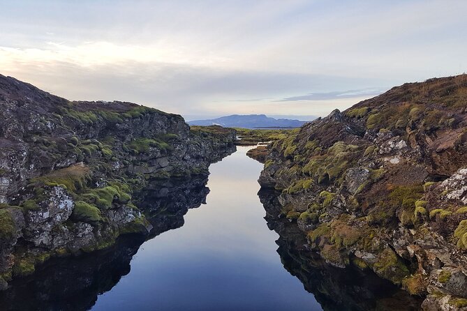 Private Silfra Snorkeling 6 p. group - Meet on Location - with Underwater Photos - A cold finish with hot chocolate