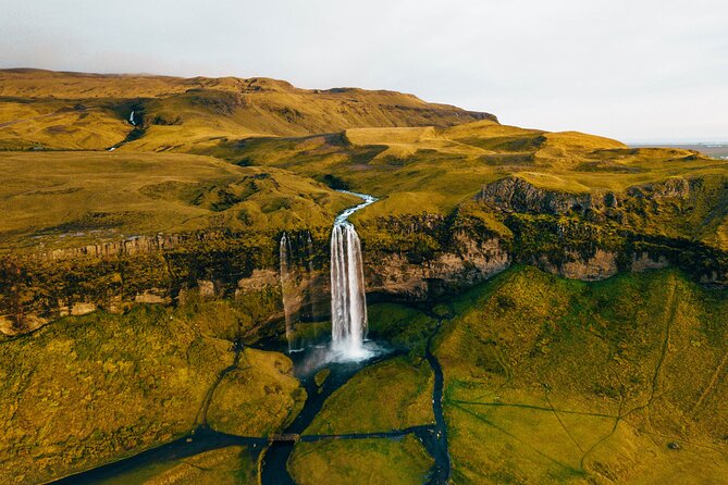 Private South Coast Fire and Ice: Glacier viewpoint & Lava Show - Skógafoss gives you a big first look