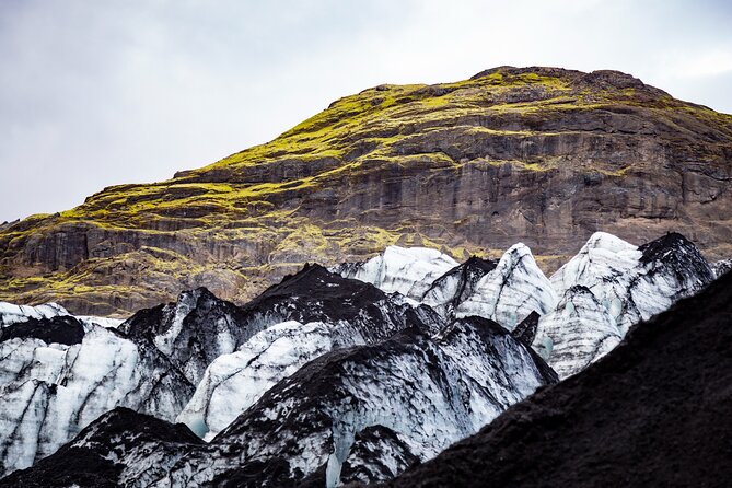 Private South Coast Fire and Ice: Glacier viewpoint & Lava Show - What to wear and bring for the South Coast